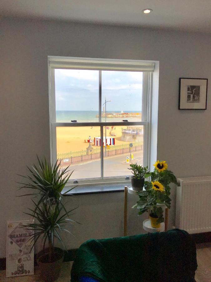 The Sunset Apartment - Margate Beach - By Goldex Coastal Breaks Экстерьер фото